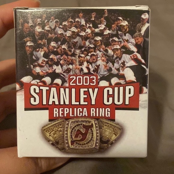 New Jersey Devils Rare 2003 20th Anniversary Stanley Cup Champion Replica Ring - Picture 1 of 4